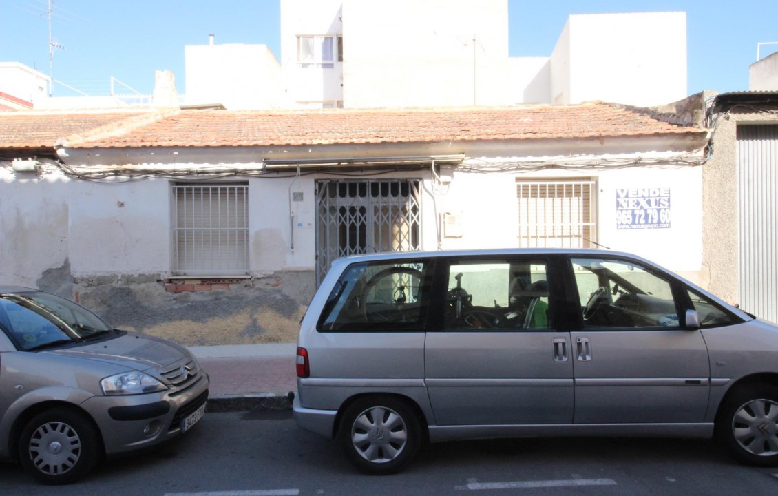For Sale - Casas o chalets - Guardamar del Segura - Carrer de Sant Emigdi
