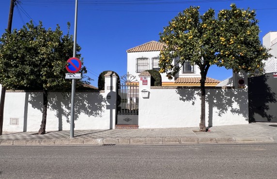 For Sale - Casas o chalets - Montequinto - Calle Cerro de las 40 Chicas